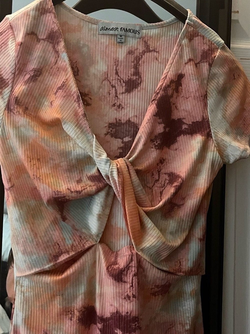 Dress - Picture 2 of 5